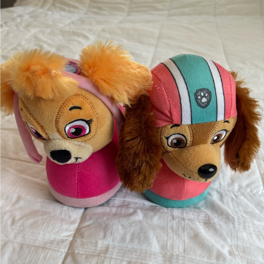 Nickelodeon Paw Patrol slippers featuring Liberty & Skye. toddler size 7/8